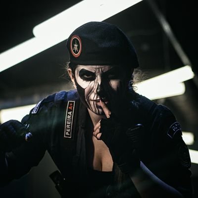 Scary all year around * Art and Cosplay *  Siege Champion & Ubisoft Star_Player'18 * Business: narinefox@gmail.com * All the links are down here ↓