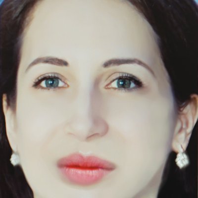 I live in New York where I run a cosmetic surgery center.
I fell in love with London
I would like those who follow me, also follow each other.