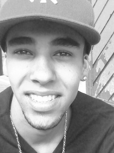 ..ea onde for, se tem pagode eu Vó ♪  ID: 100*119979 / 7828-5609.