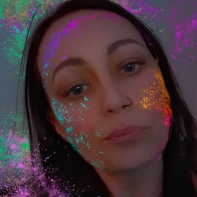 xycharl's profile picture. never under estimate a women !!!