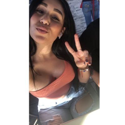 LadyNieves_'s profile picture. 𝓝𝓲𝓬𝓸𝓵𝓮 𝓛𝓮𝓮 𝓝𝓲𝓮𝓿𝓮𝓼❥ ♛