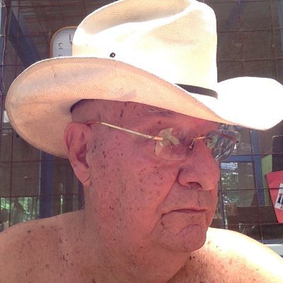 Cienfueguero...A Dios lo que de Dios y al Cesar lo del...todo lo demás es mentira...Yo me retiro en Hacienda Cienfuegos con los Indios...!!