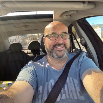 Curicano, socio de @curicounidocdp club 100% de sus socios .Admirador de las sociedades que buscan el bien común de las personas, sin egoismos.