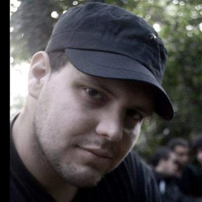 Policiales en @agenciatelam, @clarin y @cronicatv.
Lic. en Gestión de Políticas Públicas. Quilmeño.