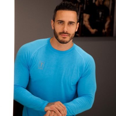 RoyCook49050335's profile picture. Energy is everything..❤️@fastefitness 1year 29.99😍