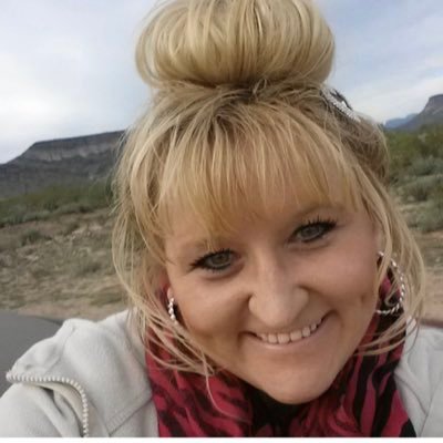 LaurieParkerAZ's profile picture. 