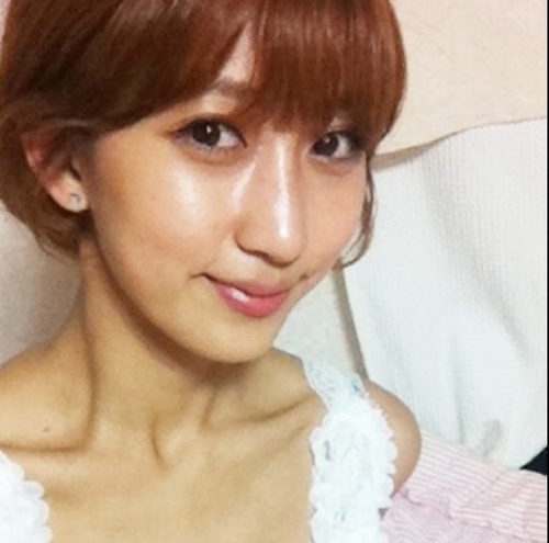 onlyji5's profile picture. Central Saint Martin Vintage Love Affair Fashion Designer
It girl