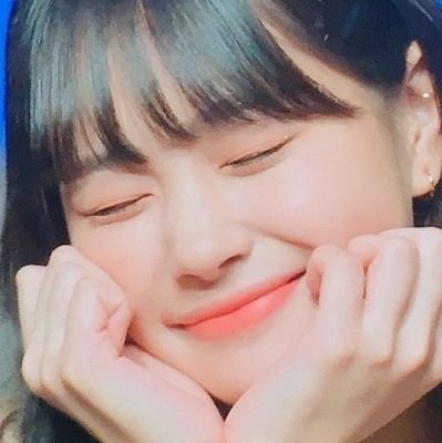 jihanistakgae's profile picture. fossil aged daileee basically