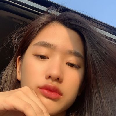 Maap ini jadi ekoun campuurrr// akun hype day6 balik ke @emaelon guisss 🥺