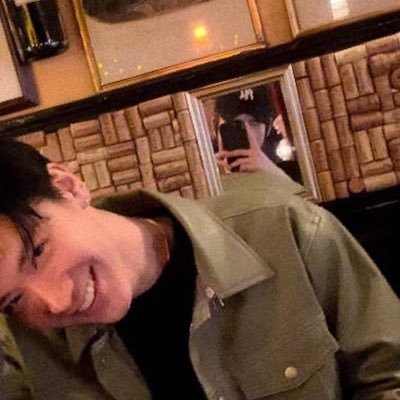 peet_pitcha's profile picture. 