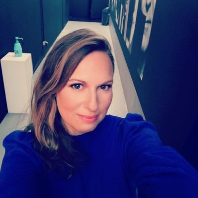 Directrice de la rédaction de B SMART journaliste, présentatrice. 
Ex Bfm Business, ex AccélérateurBFM ex HebdoCom
Mes tweets n'engagent que moi