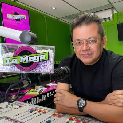 Director y productor de radio @lamegaquilla, social media y Marketing Estratégico. Esta cuenta es personal, mis opiniones no reflejan la posición de RCN radio.