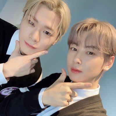just thinking about binwoo 24/7; currently inactive, do follow the other binwoo thinker, as they are more active ^_^ @binwoothink