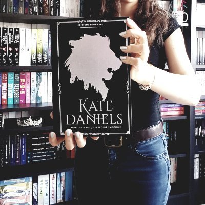 ☆ Blogueuse littéraire & créatrice ☆
📦 Ma boutique : https://t.co/lKkb56L4gv
🗡Accro à Kate Daniels & Curran