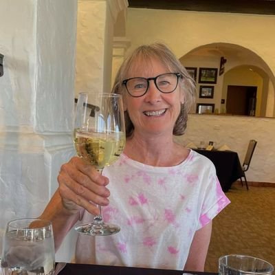 harboringsouls's profile picture. deconstructed spiritual director• wanna be poet•couch prophet• pursuer of peace through civil conversations (working on it)• She/her