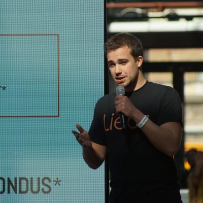 Co-Founder @Liebr_fr ⚡
- La meilleure façon d'anticiper l'avenir est de bien comprendre le présent -
#StationF #IncubateurHEC #StartUp #Entrepreneurship
