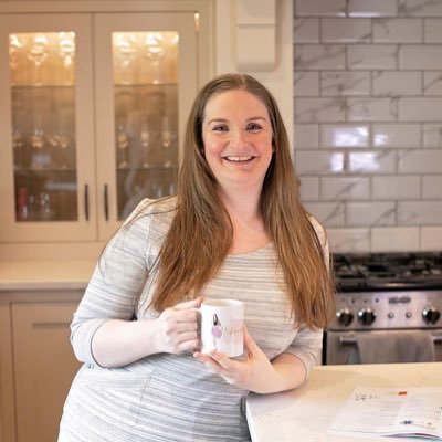 💁🏼♀️Simple Living Mentor ❤️Choosing Calm over Chaos ✨Founder of the Intentional Lifestyle Detox 💻 Join my Facebook group! 👇 https://t.co/cIvqddBIYu
