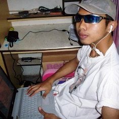 degagunet's profile picture. DeGaGu |   Bekerja di situs berita http://t.co/fCgxxNz17A