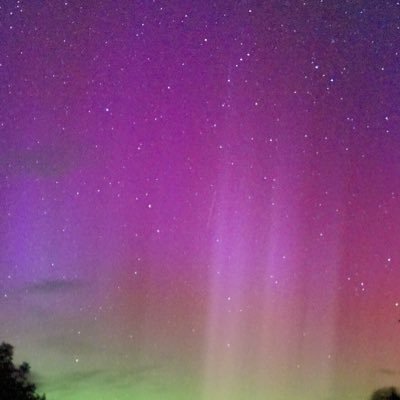 Dee34201647's profile picture. 