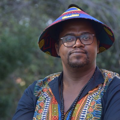 I walk with multitudes, nezihlwele..Aspiring Bhaca historian from the land of Gcaleka..JHB staked..19th century aMakholwa descendent, from Nqabarha,EC
