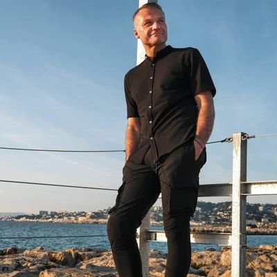 PeschelEric2's profile picture. #livelaughlove