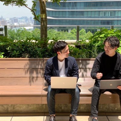 “FX=リスクが高い”という…【あなたの思い込みを変える男】|元は→ブラック企業営業マン→転職活動中に副業を始めて→今ではフリーランスに…|WebマーケティングとFXに本気です!|FXを副業で始めて、『+5万円』をあなたに目指してもらう為、【FX未経験者に届けたい“最高”の一冊】を作りました!