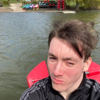 RonniexFarrell's profile picture. it’s Tweet Time