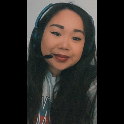 Hello my name is Nikki, I'm a Streamer on Twitch.
Check me out on twitch !!!