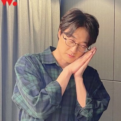이 광대한 우주, 무한한 시간 속에서 당신과 같은 시간, 같은 행성 위에 살아가는 것을 기뻐하며. 칼 세이건/코스모스🌿🌱☘️💚💙
