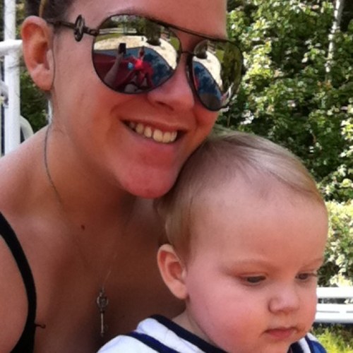 valerie_pope's profile picture. i dont have teams, i do what i want say what i want. fuck the man. lol fuck ppl who cant handle there own. im real follow if u want if u dont thats cool to