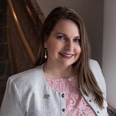 Wife, ⚽️💃 @UofOklahoma Mom, Believer, Joyful Principal at @WhiteOak_MS, Avid Reader, Fly Fisher, #TXPVI 12, TCWSE, TASSP, TEPSA, TCEA, #WeLeadTX