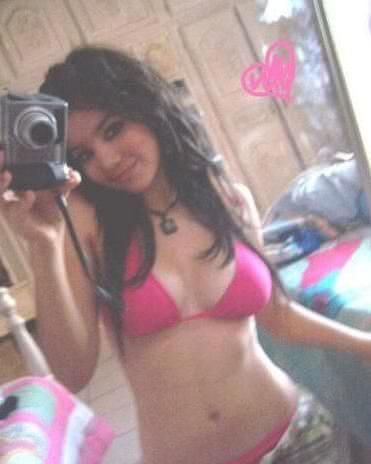 saory_sa's profile picture. Soy una chica caliente y bisexual me gusta tratar alas personas como se merese y como se me de mi gana y me gusta los pechos de mis ninas