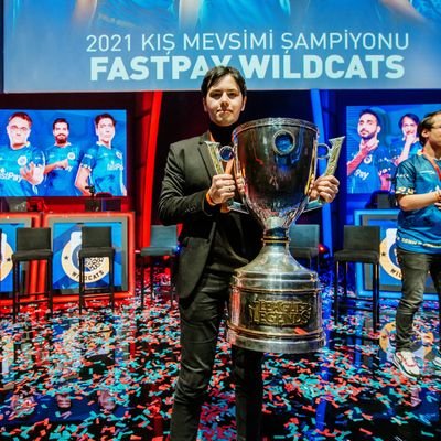 januslol's profile picture. Coach for ???? | contact: DM | 22yo | https://t.co/DnGxnRccm0, @sunaleys