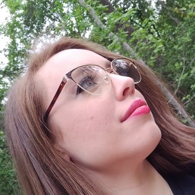 lamelycanthrope's profile picture. Badass Pupper Mother 🇺🇸🇨🇦 Wife ♋ Quaker, Baker, Crafty-thing Maker 🎮 Spoonie