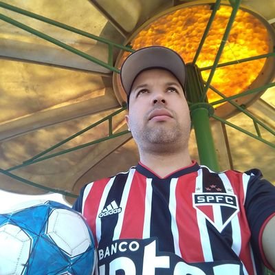 Casado com Adriana, Pai do Lucas Augusto e Ana Clara
(Familia Tricolor)🔴⚪⚫ 🇾🇪🙏🏽