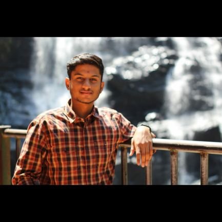 Vignesh11691244's profile picture.