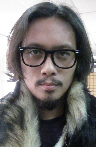 zretsel's profile picture. i love to tweet, TWEET TWEET TWEET TWEET TWEET TWEET TWEET TWEET TWEET, AHH AHH AHH AHH (sound of a hawk), KUKUKUKOOO KUKUKUKOOO KUKUKUKOOO (sound of a pigeon)