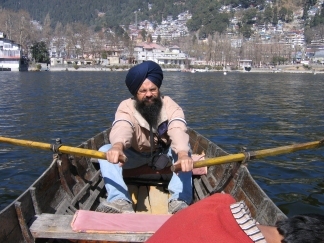 apalsforum's profile picture. Even a rag, if brought to the right destination, can be a rage !