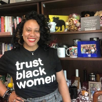 👩🏽💼|Humanitarian| HPW Director🐾🐶|First Gen|Founder|Medical Sociologist|Black Fem Sociologist|Postpartum Doula|Author|