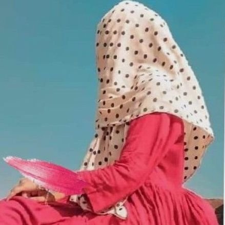 khan Family 🙄😛😉
Medical life😷
Music lover🎶🎧🎵
Foodie😋😇