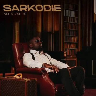 Putting in hard work waiting for results 🤟🏾💪🏾 @Sarkodie is the biggest of all #BLACKLOVE🖤🖤