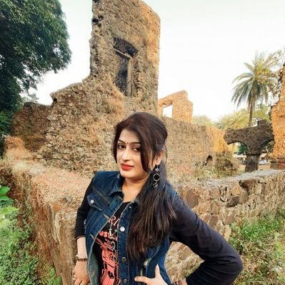 Aradhana Trivedi✍️👩‍🎨🎨🌈さんのプロフィール画像
