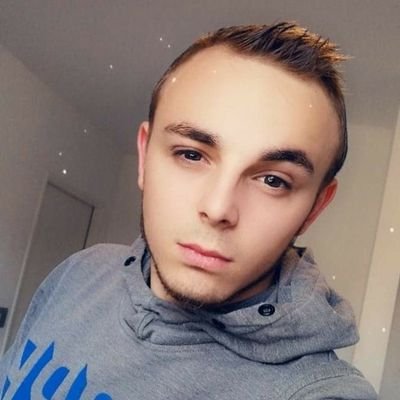 matteo 😄 17 ans 😚 gay 🏳️🌈 agriculture 🚜 Noyon📍