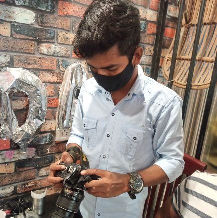 Deepakp75545654's profile picture. सनातन 🚩
धर्मो रक्षति रक्षितः