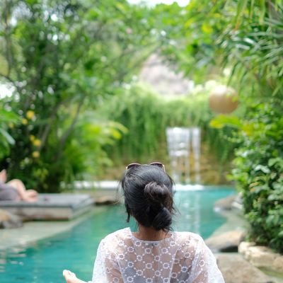 ...... sedang merajut.
dagangannya disini: @krosye.id
gak digembok, bisa dikepoin kalau instagram udah nggak error 🖤