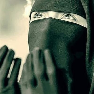  أستقيمي أيتها النفس عسي أن يكون اللقاء قريب💜 (صلّوا علي من أنشق له القمر)
Alahly 🔥♥️+ Madrid /Dm=block
ولا غيره يفرح نصره ف قلبي عيد أهلاويه