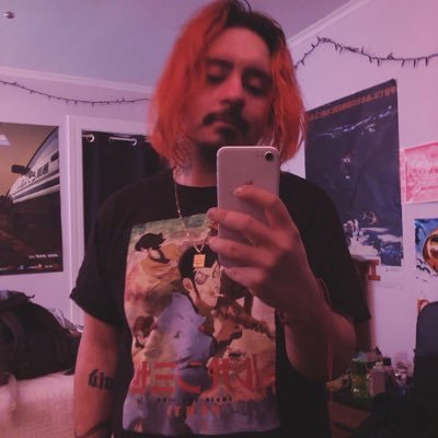 occasionally manic, consistently a terrible human, I watch a lot of movies and I also need a place to sleep tonight 🗣