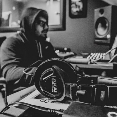 Producer💻 🌃Boise ID Saezchris098@gmail.com ⬇️Hit the link for beats⬇️