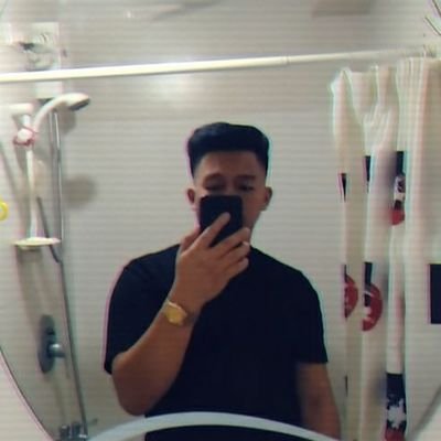 dnldlprds's profile picture. 