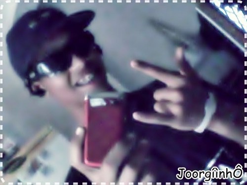 gosto (?) . Ligue -) Doiis&Doois~meiia&meiiia um Tapa a Orelha (rsrsrrs.
